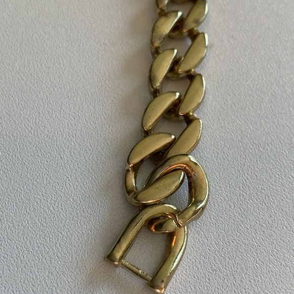 Large Cuban Link Gold Plated Chain Bracelet - Picture 5 of 7